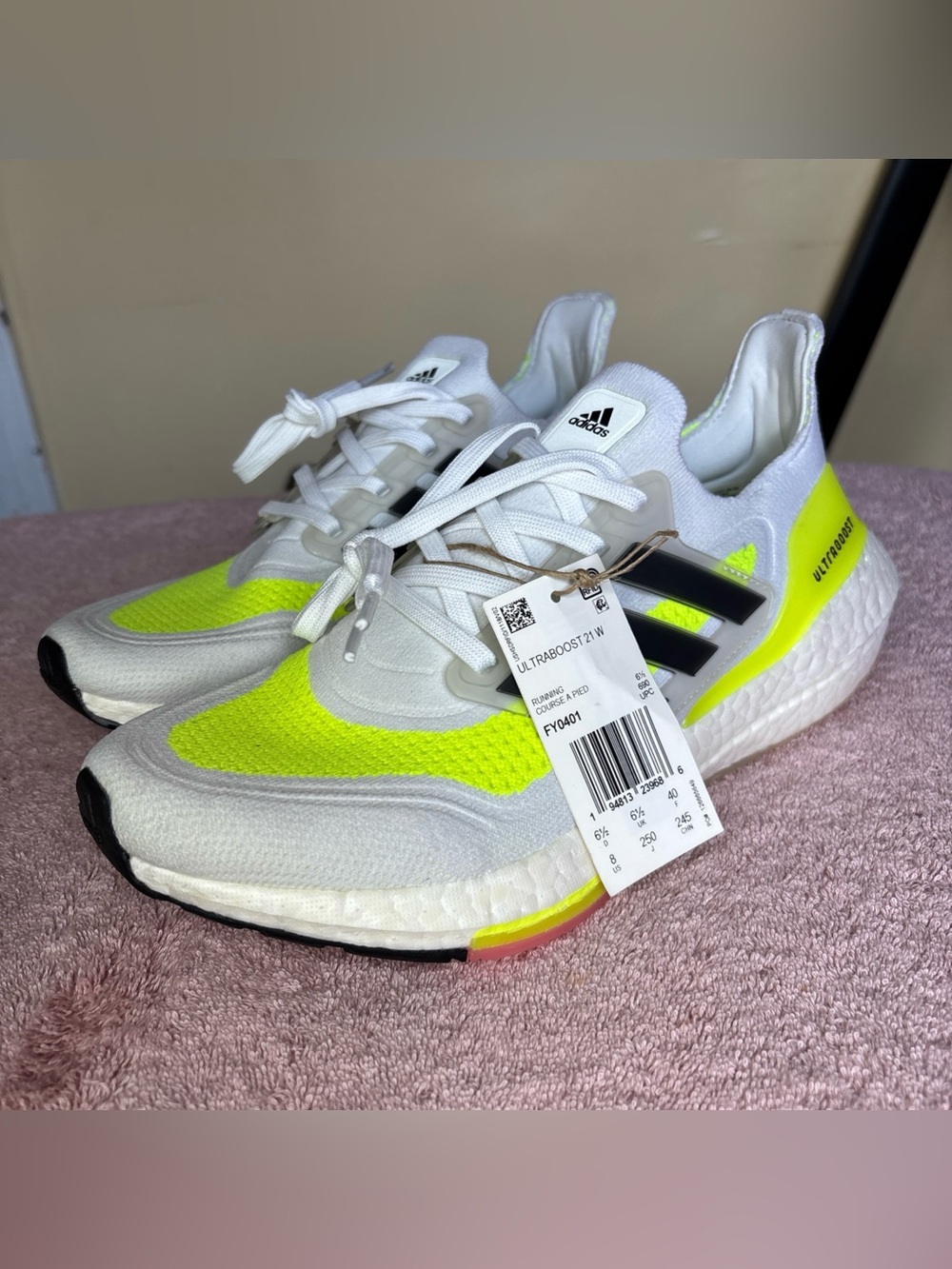 Adidas UltraBoost 21 FY0401  White Solar Yellow Women’s Size 8